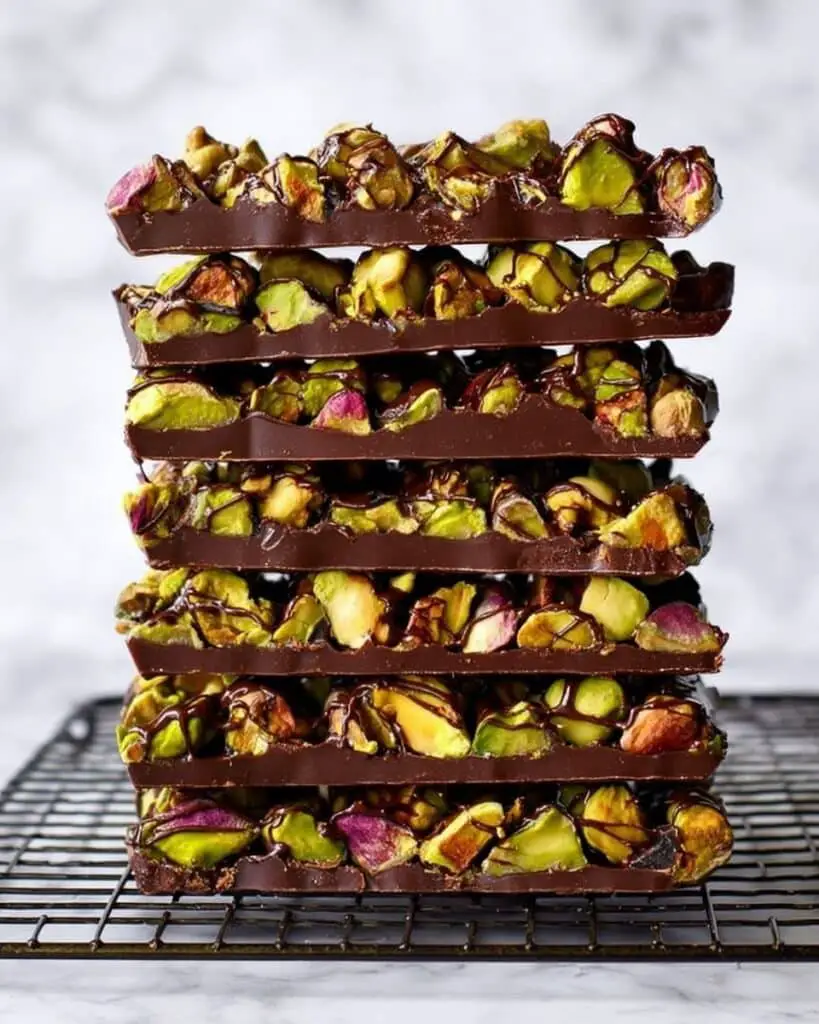 5-Ingredient Crunchy Pistachio Bars Recipe