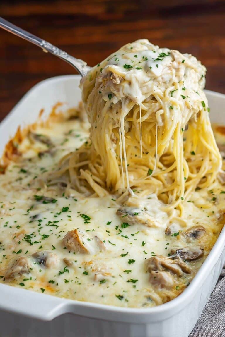 Creamy Chicken Tetrazzini with Mushrooms Recipe