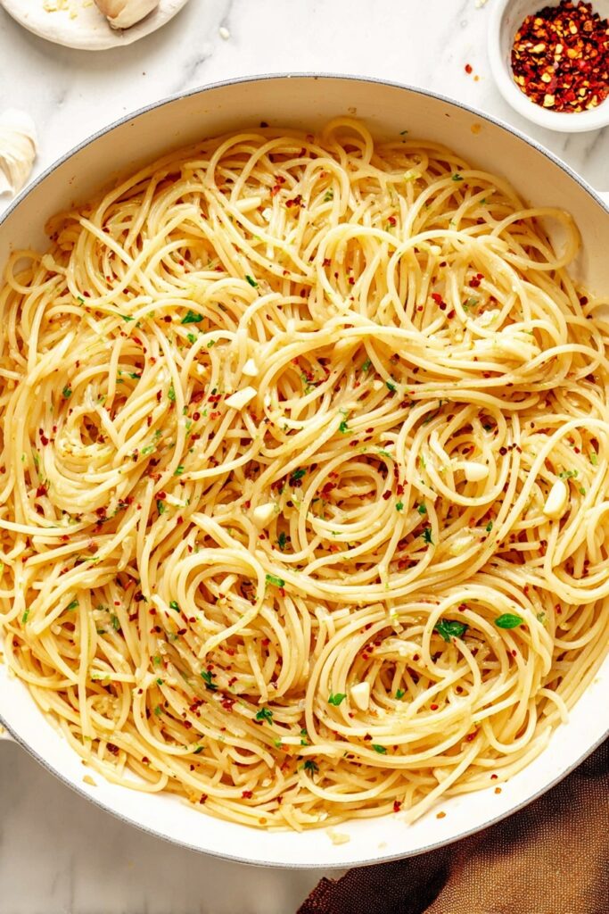 Easy Spaghetti Aglio e Olio Recipe