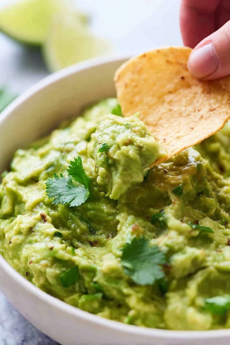 Creamy Guacamole Recipe with Fresh Ingredients Recipe